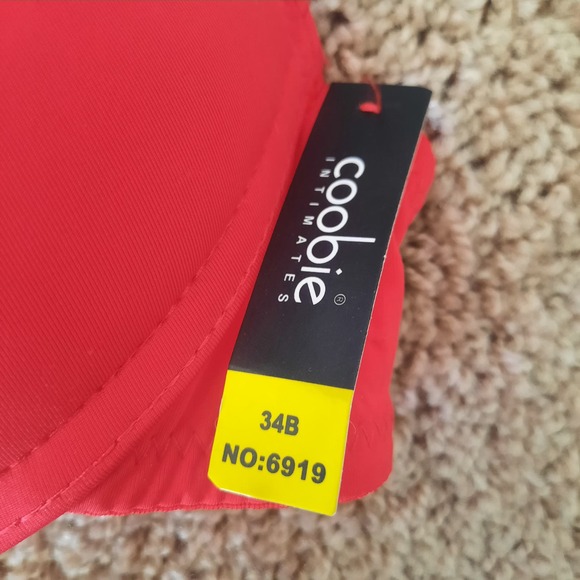NWT Coobie 34 B Bra..  Padded Underwire, removable  straps - Picture 2 of 4